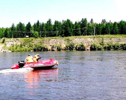 В Енисее ведутся поиски двух мужчин