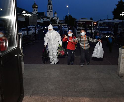 По поручению врио Главы Тувы контактных детей из детского лагеря переселили в гостиницу «Буян-Бадыргы»
