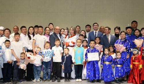 Тывада уругларның болгаш ажы-төлдүг өг-бүлелерниң байдалының дугайында күрүне илеткелин бадылаан