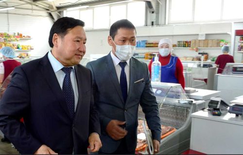 Владислав Ховалыг предпочитает молочку тувинских товаропроизводителей