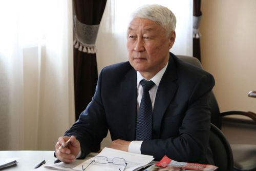 Кан-оол Даваа написал «Диктант Победы» в онлайн-режиме