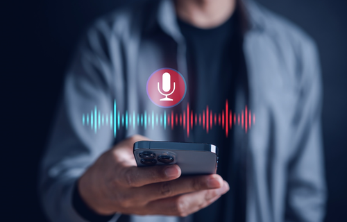 Мошенники в России стали чаще использовать дипфейк-технологии для хищения денег, предупреждают эксперты