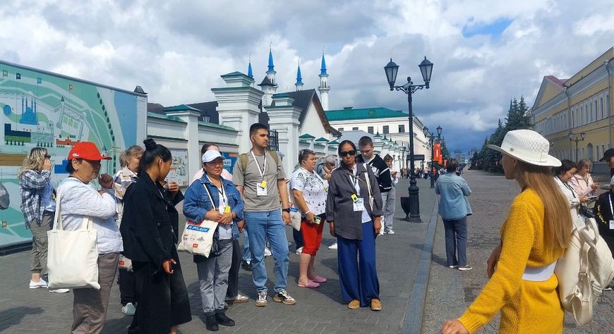 Тува отправила третью группу членов семей погибших героев спецоперации в железнодорожный тур