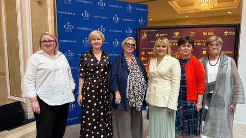 Названы лауреаты Национальной премии товаров и услуг для детей «Золотой медвежонок»