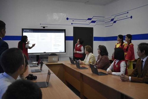 В Туве открыто 194 цифровых кабинета