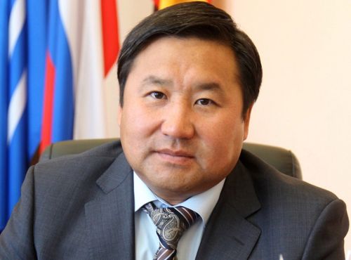 Владислав Ховалыг: Чон-биле дорт харылзаа - чугула угланыышкын