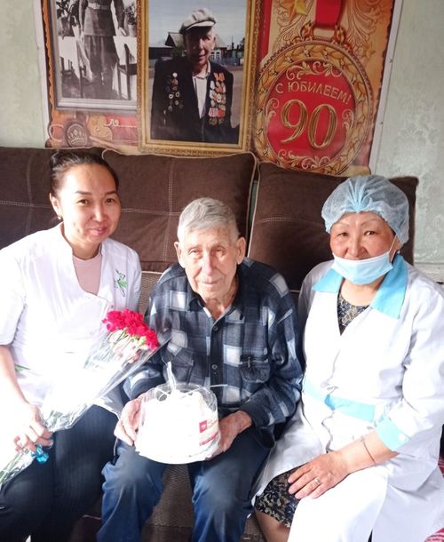 Ада-чурттуң Улуг дайынының хоочуннарынга байыр чедириишкини