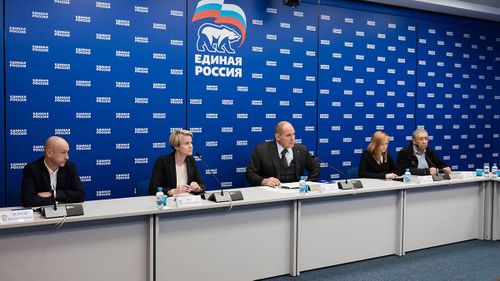 Больше половины состава федерального оргкомитета предварительного голосования «Единой России» - общественники