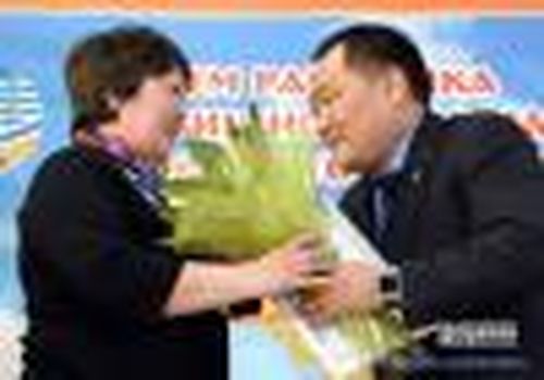 Деловитое торжество