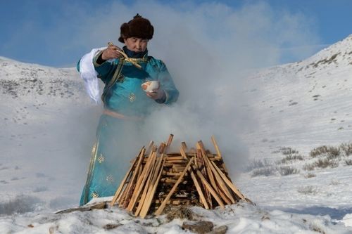 В Туве у строящегося буддийского храма «Тубтен Шедруб Линг» проведут обряд «Сан салыры»