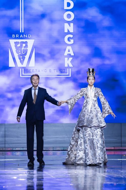 Ансамбль «Эдегей» успешно выступил на «FACE OF ASIA-2024» в Сеуле