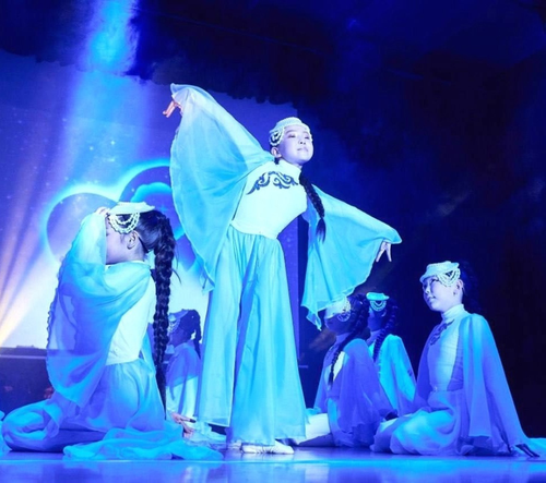 «Россияның школачы чазы» фестиваль: Тывадан ийи кожууннуң школачылары киржир