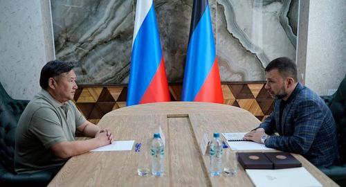 Глава Тувы Владислав Ховалыг передал благодарность народу республики от Дениса Пушилина