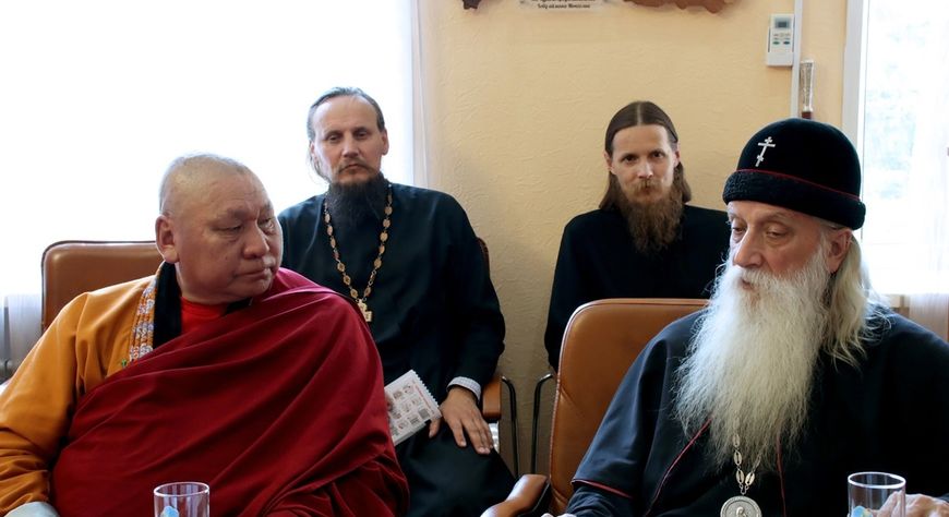 В Кызыле прошло заседание Буддийско-Православного совета Тувы