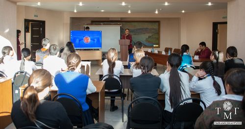 Төөгү билир кижи төөревес