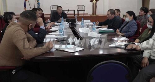 Куратор Овюра назвал «болевые точки» района