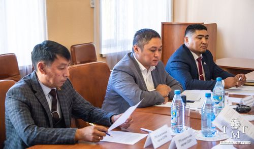 Общественная палата Тувы и региональные отделения российских политических партий подписали соглашение о сотрудничестве