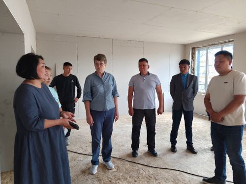 Министр образования Тувы держит на личном контроле капитальный ремонт в школах республики