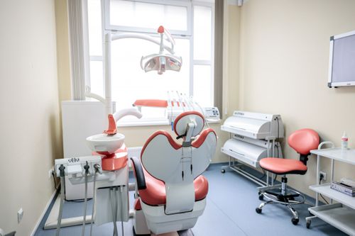 В школах Тувы продолжают работу стоматологические кабинеты