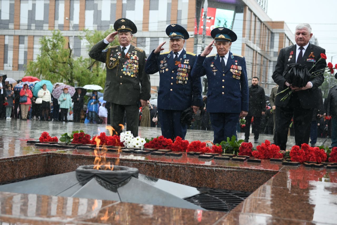 день победы возложение цветов