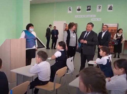 Глава Тувы: «Учителя вносят огромный вклад в развитие нашей республики»