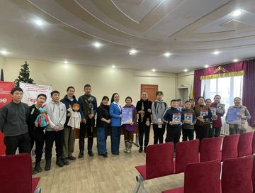 В школу села Тээли приехали артисты Тувинского театра кукол