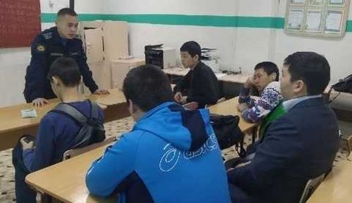 Төрээн школазынга аалдап четкен