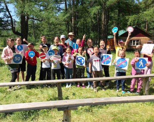 Айыыл чок чоруктуң лабораториязы уруглар лагерьлеринде