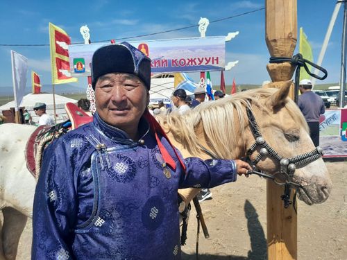 Уктуг малчын ижин салбас