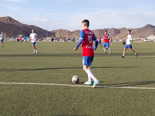 В Бай-Тайге прошел турнир по футболу, посвященный памяти погибшего участника СВО Шораана Салчака.