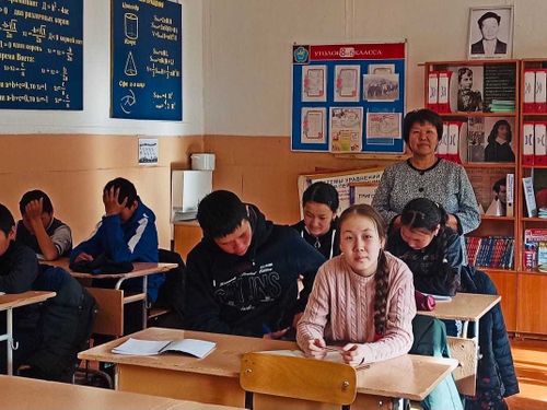 В Монгун-Тайге теперь есть свой земский учитель математики