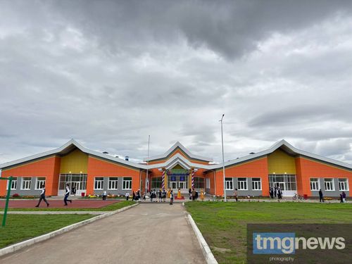 «Здравствуй, новая школа!». В селе Чодураа первых учеников принимает новая школа на 176 мест