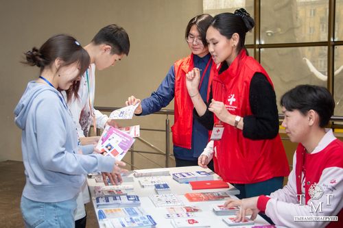 Волонтёр — шимчедикчи күш