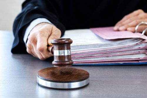 В Туве вынесен приговор по уголовному делу об убийстве двух несовершеннолетних