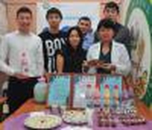 А в лицее лепят фрикадельки из навоза