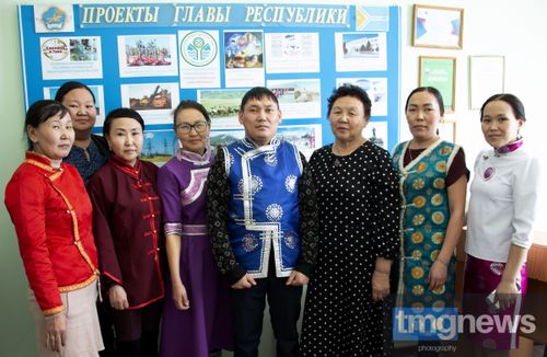 Книга мала, а ума придала