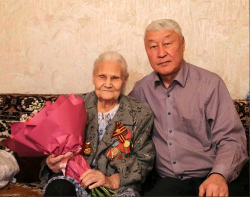 Фронтучу энеге Чаа чылдың байыры