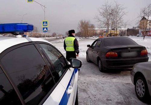 Самое частое нарушение таксистов Тувы – установка опознавательного фонаря