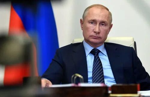 ВЦИОМ: Рейтинг доверия россиян Владимиру Путину вырос до 81,6 %
