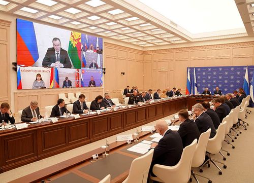 Полномочный представитель принял участие в заседании Совета по развитию и обеспечению морской деятельности Российской Федерации