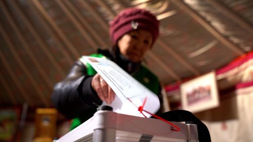 В труднодоступных местах Тувы стартовало досрочное голосование по выборам президента РФ