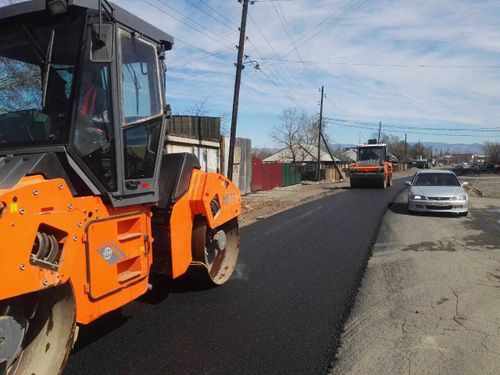 Мэрия Кызыла призывает водителей транспортных средств соблюдать скоростной режим по улице Горной. Там ведётся укладка полотна 