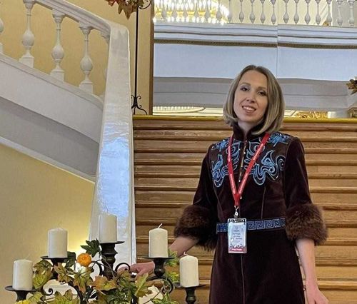 Воспитатель из Тувы вошла в число лауреатов всероссийского конкурса «Воспитатель года России-2021»