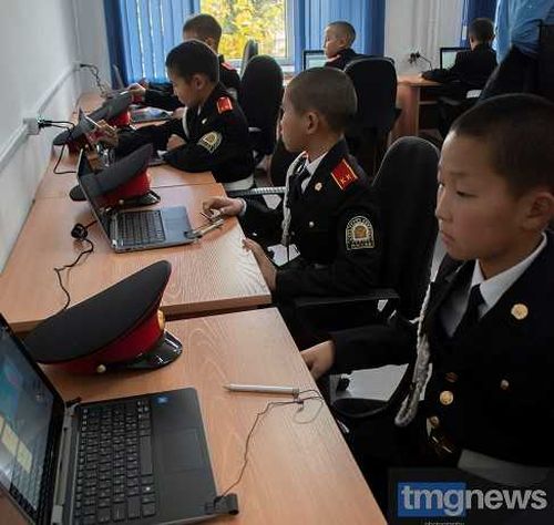 Тувинский кадетский корпус получил цифровую технику по Нац.проекту «Образование»